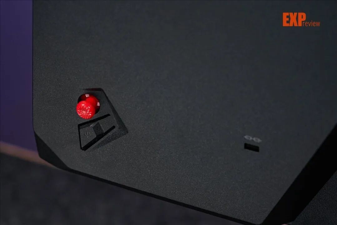 微星MPG 272QRF X36显示器评测:搭载G-SYNC Pulsar,清晰画面助你瞄更准