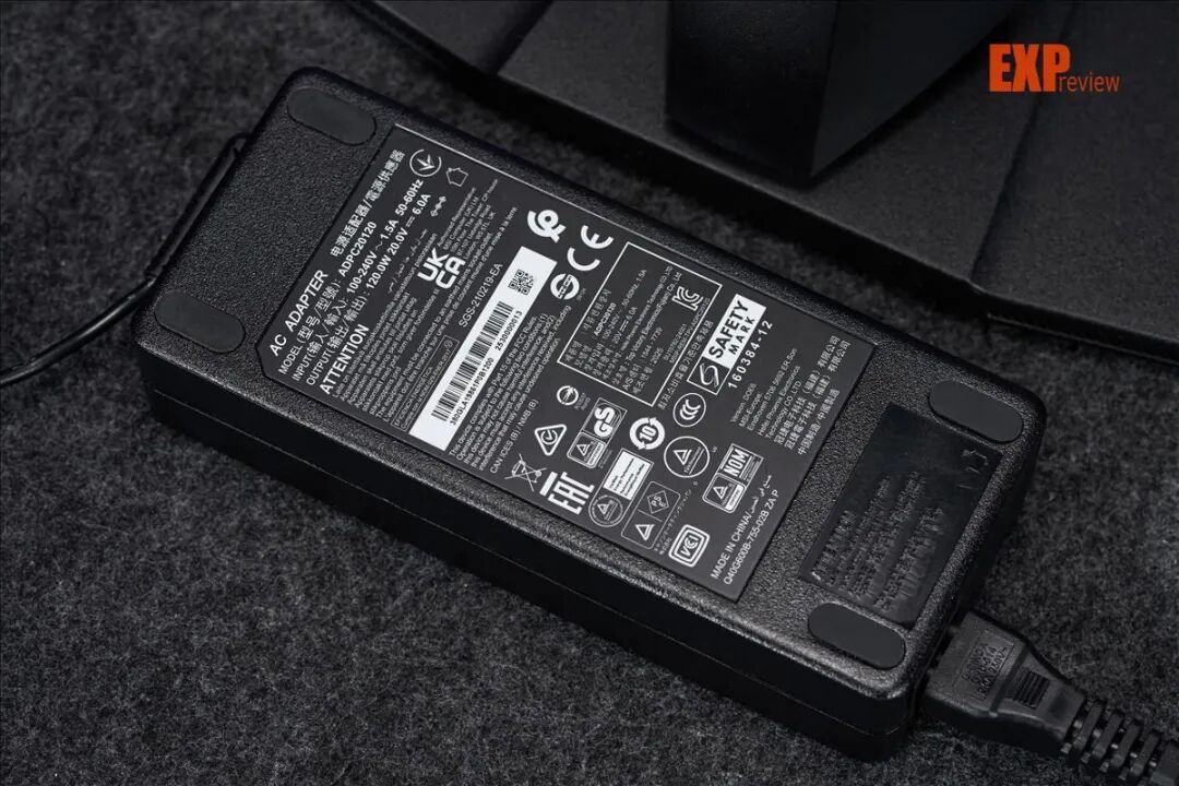 微星MPG 272QRF X36显示器评测:搭载G-SYNC Pulsar,清晰画面助你瞄更准