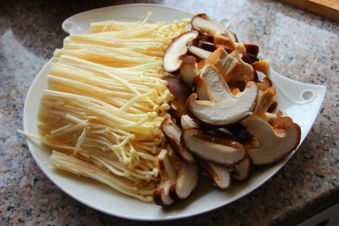 救命!!!这道外皮焦香酥脆、鱼肉吸满汤汁的【香辣烤鱼】,让我连干3碗饭!