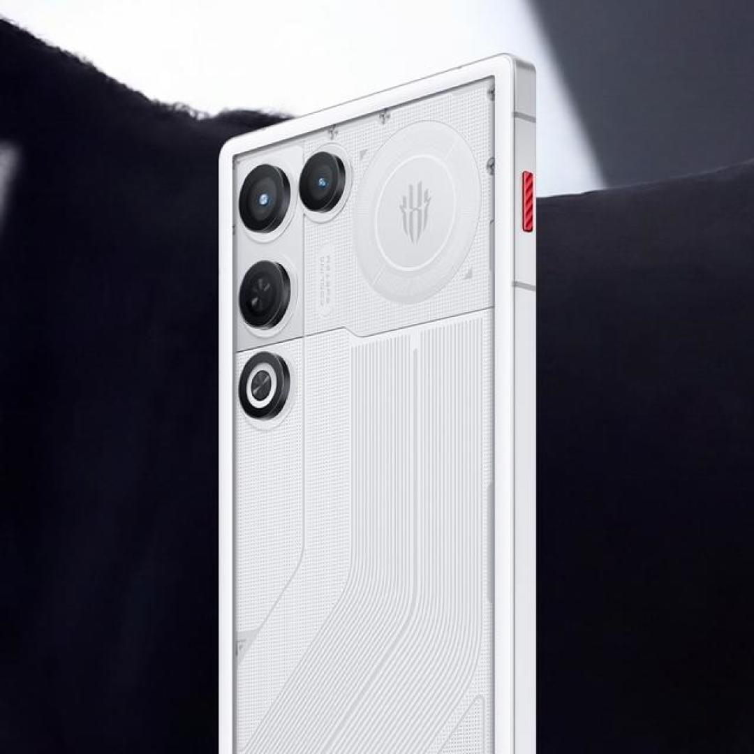1 月下旬新机狂欢！5 大品牌 7 款旗舰扎堆发布，天玑 9500+165Hz 标配
