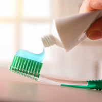 含氟牙膏是“防蛀神器”还是“健康隐患”？1000+用户观点大碰撞