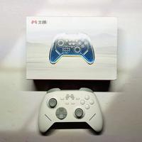 为什么大家都不追求高端的游戏手柄，反而觉得一百多元就足够好了！