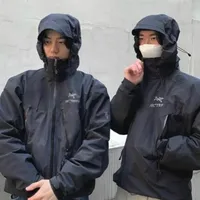 始祖鸟和火柴棍哪个好？对比后发现：国外冲锋衣还不如国产凯乐石