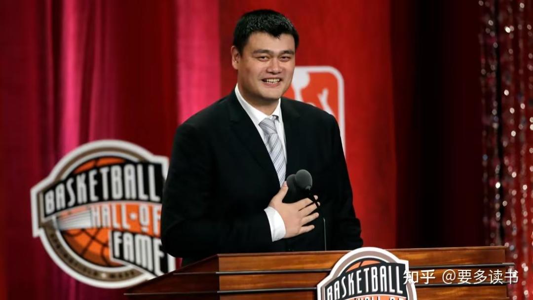 NBA里有哪些身高和位置完全不符合却打出大名堂的人?