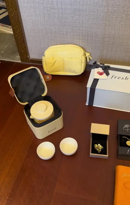 邱鼎杰fresh红茶系列 开箱
#fresh红茶系列 #邱鼎杰 #开箱