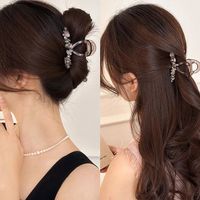 韩国新款抓夹 vs 传统发饰？我们汇总了128位用户真实体验，结论在这