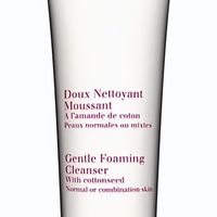 脸都洗不干净 还谈什么护肤？清洁毛孔改善肌肤的洗面奶推荐