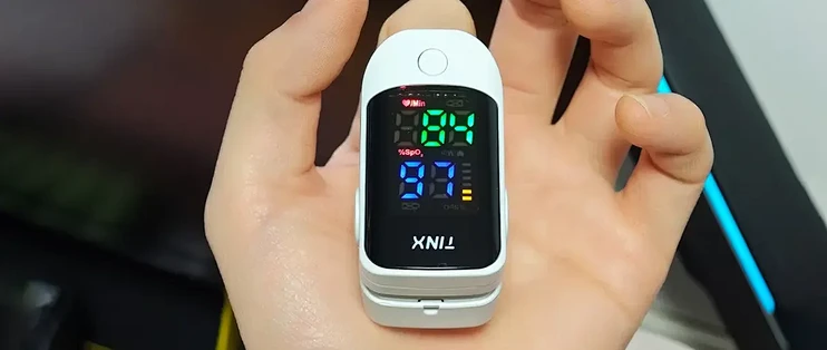 别让关怀来得太晚！一百块搞定指夹式血氧仪，祝咱爸妈长命百岁！