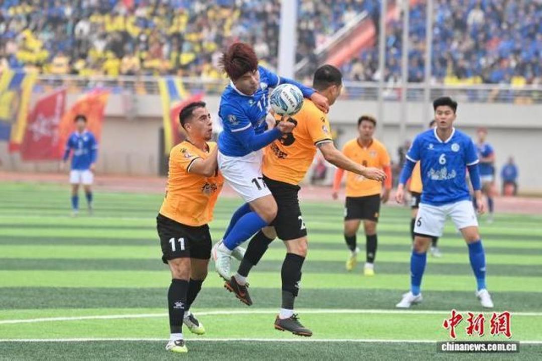 CMG群众足球赛燃爆永州:前国脚登场,万人观战上演精彩对攻