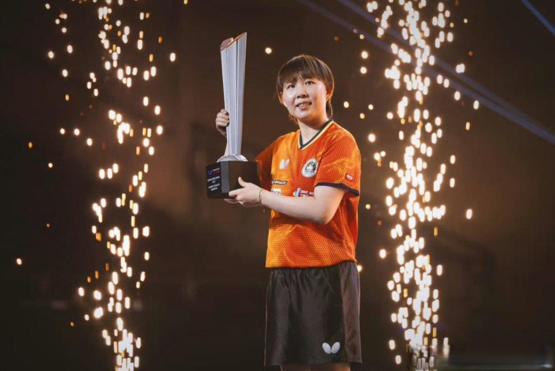 惊天逆转！朱雨玲4-2力克佐藤瞳，上演教科书式抗削夺冠