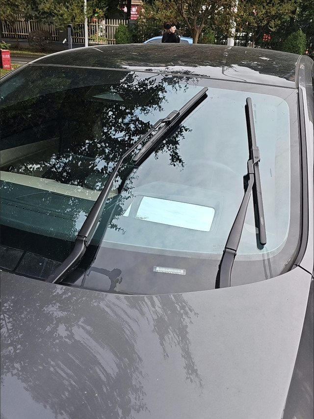 真车主硬核养车指南｜自己动手换雨刮器，5分钟搞定