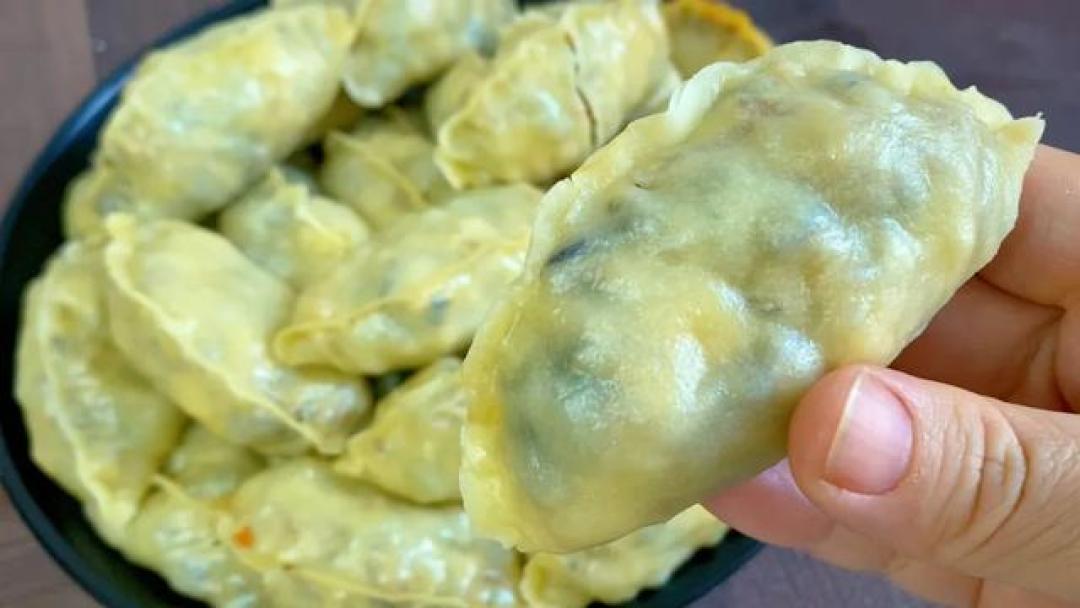 冬天多吃这馅饺子,这个馅太香了,有粗粮有蔬菜,低脂营养没负担