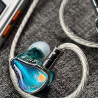 性价比能打自家千元老大哥，一只耳机塞两枚动圈听起来会咋样？