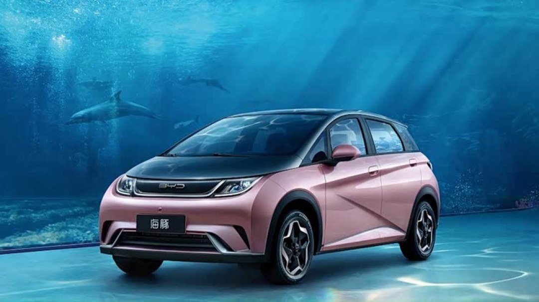 疑似比亚迪海豚DM-i测试车曝光,或搭载1.5升插混,续航1200km
