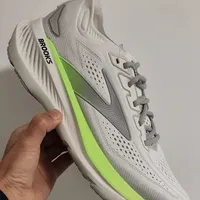 新年新鞋开箱｜BROOKS甘油23