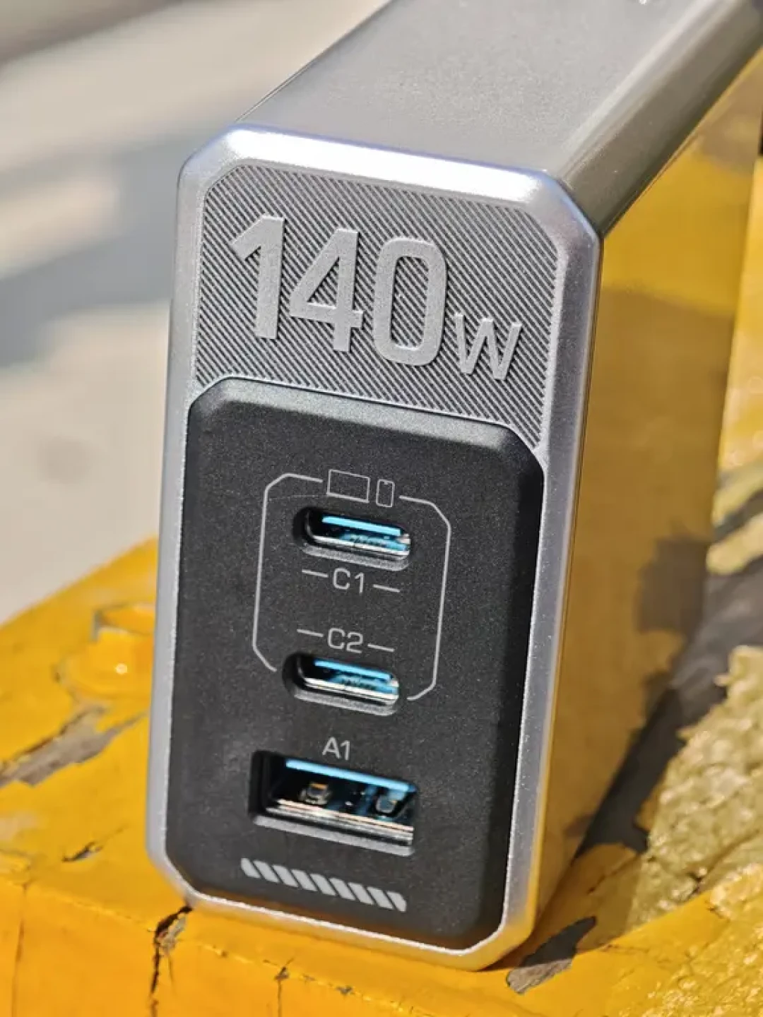 支持小米90w 航嘉140w氮化镓充电器上手体验