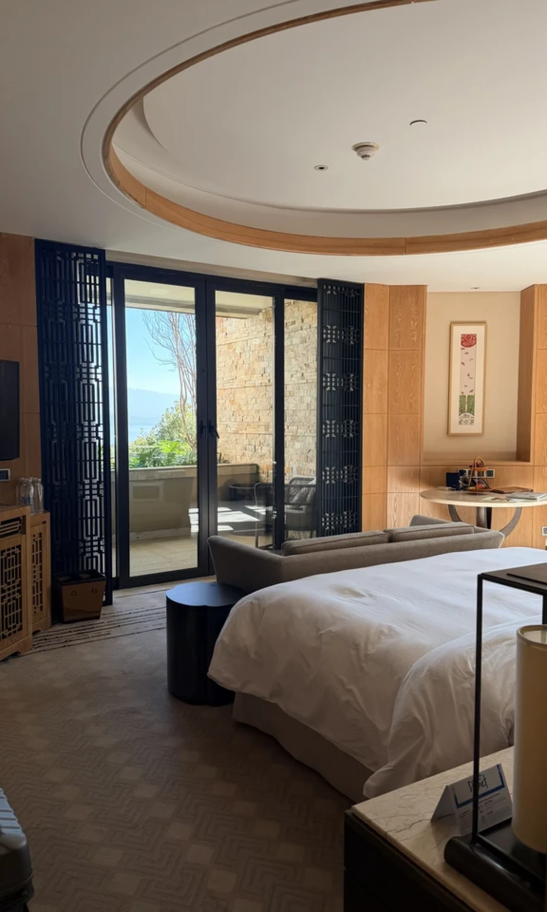 住两天倒送300块…