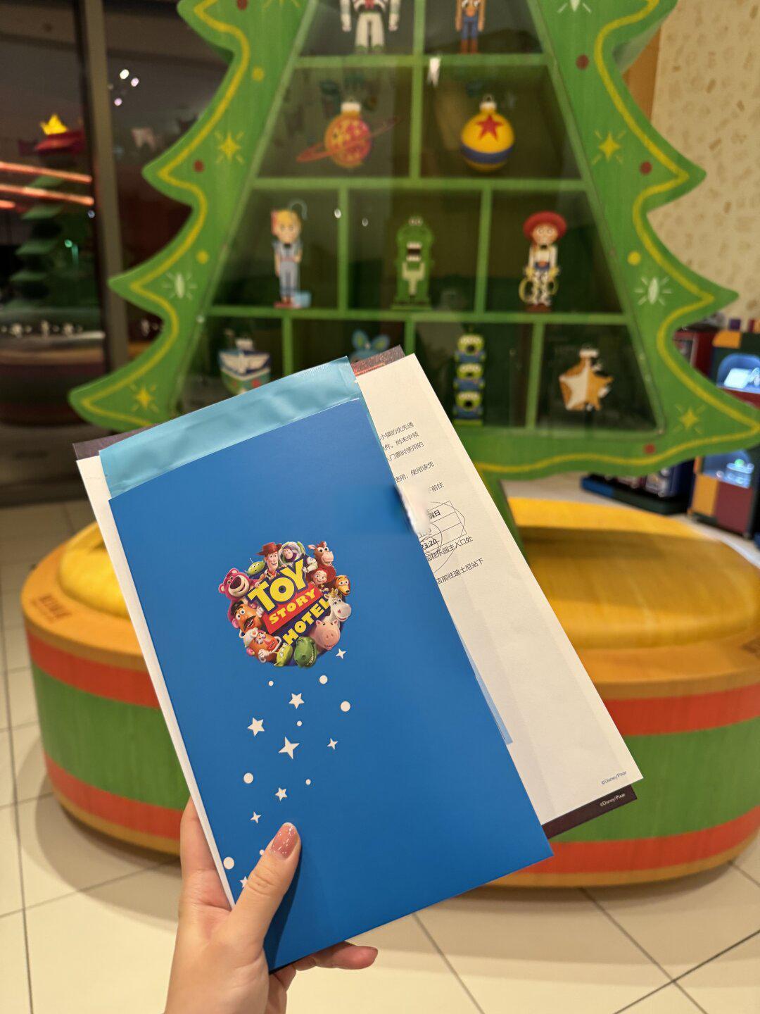 迪士尼攻略｜玩具总动员酒店+新年限定烟花