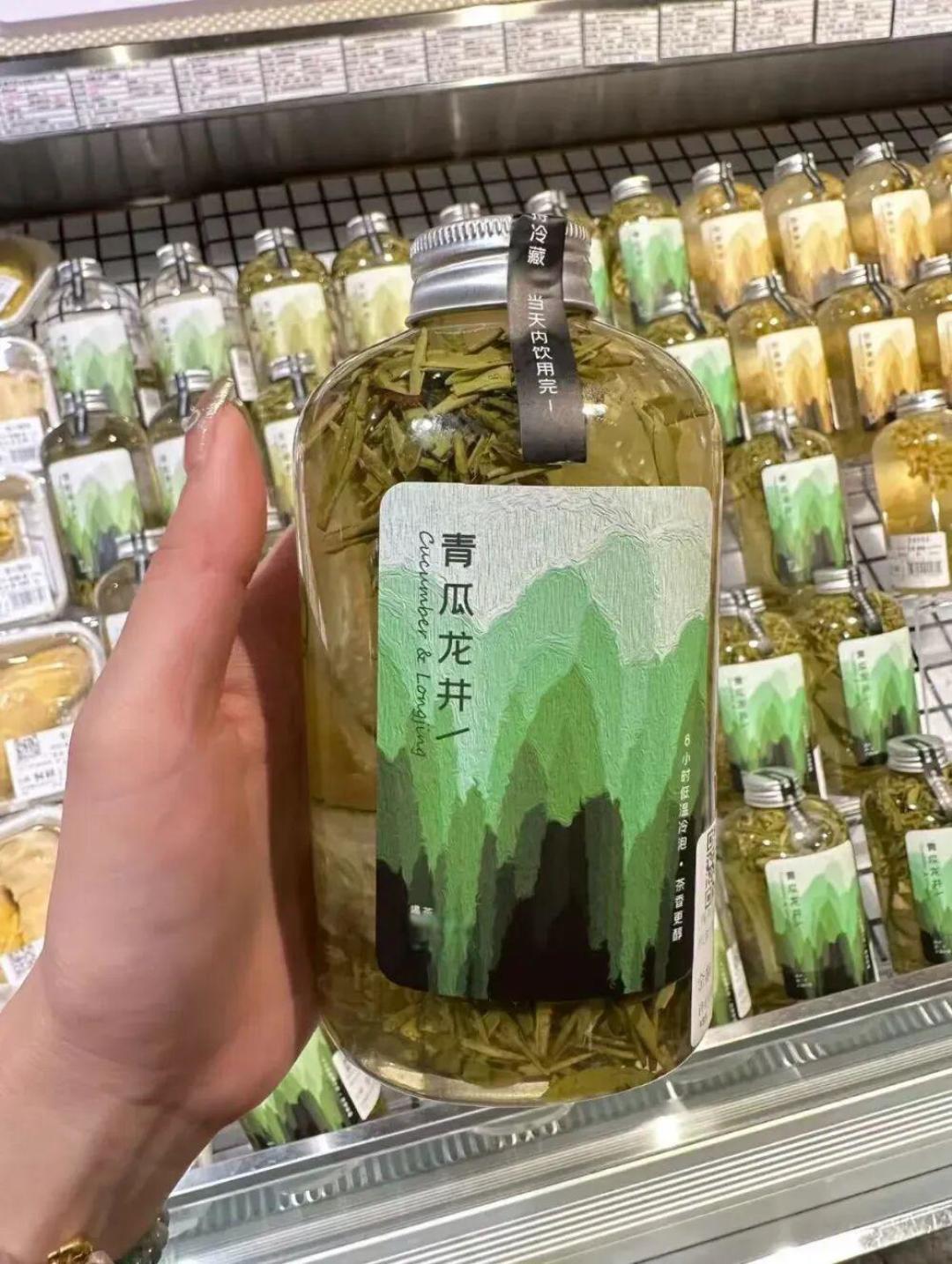 盒马、胖东来、Olé开卖“冷萃原叶无糖茶”,每瓶都有真茶叶