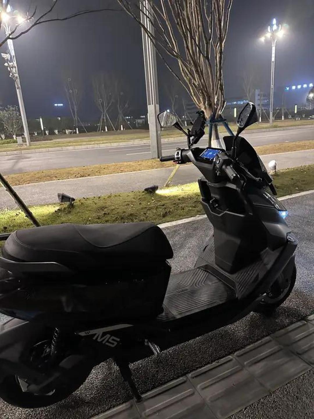 极核AE8和九号M5怎么选?