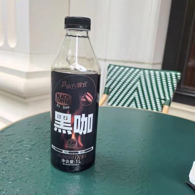 ☕️咖啡狂囤党狂喜！1L*12瓶无糖黑咖承包全年清醒