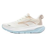 中年男人答应我：运动鞋少穿萨洛蒙、Hoka，这4个国货更有性价比
