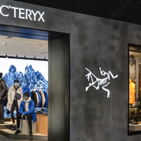 始祖鸟是“户外神装”还是“中产智商税”？1000+用户观点大PK