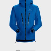 始祖鸟热门夹克值不值这个价？3000+用户观点大PK