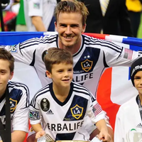 再有钱也没用！贝克汉姆被亲儿子拉黑！