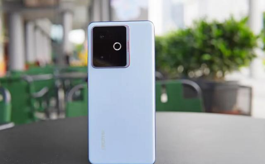 16GB+512GB用到2030年,3款适合“打工人”的手机,公认“低价高配”