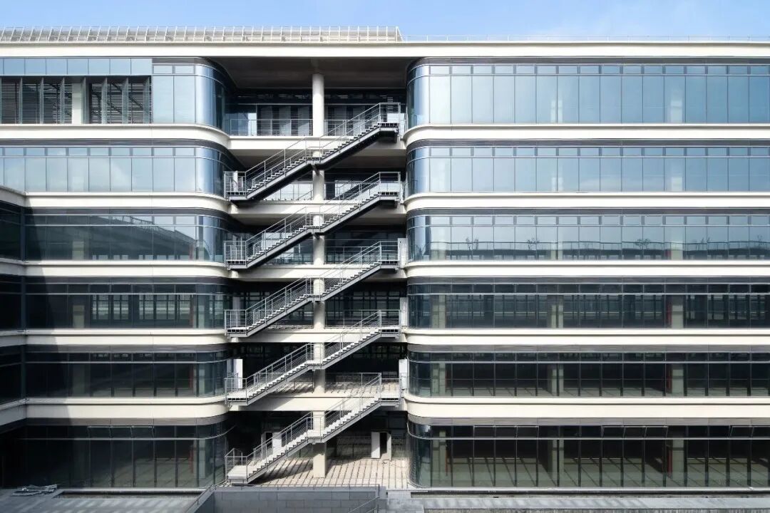 23万平稻田上的“微城市”!普奖巨作:美特斯邦威总部大楼