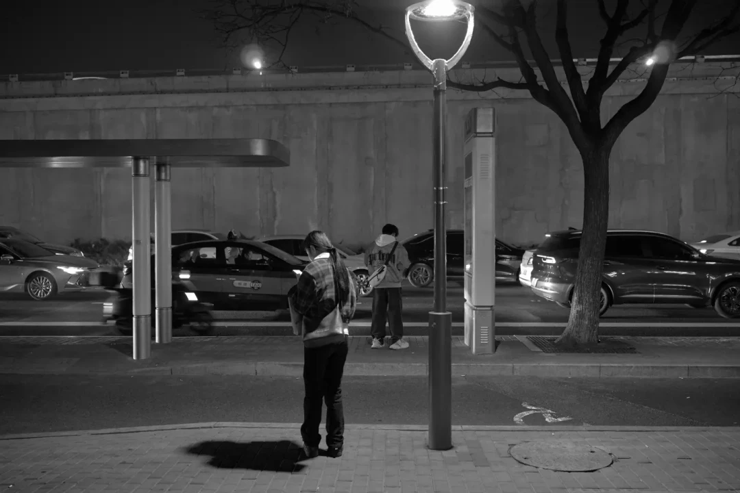 Monochrom·暗光测试