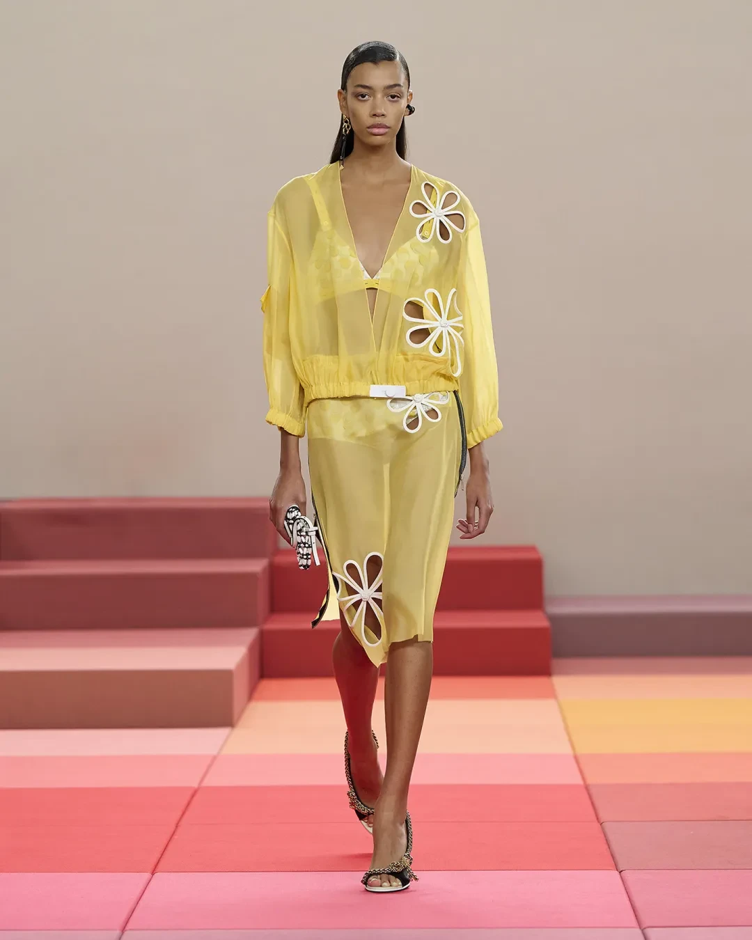 2026春夏 Fendi ——最精妙的挑衅,在于对“高级感”的轻盈解构