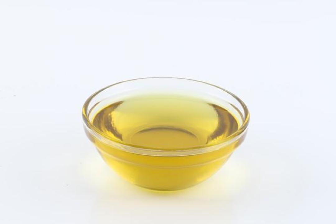 心血管医生警告：立刻停止食用这种食用油，吃得越多，血管越堵？