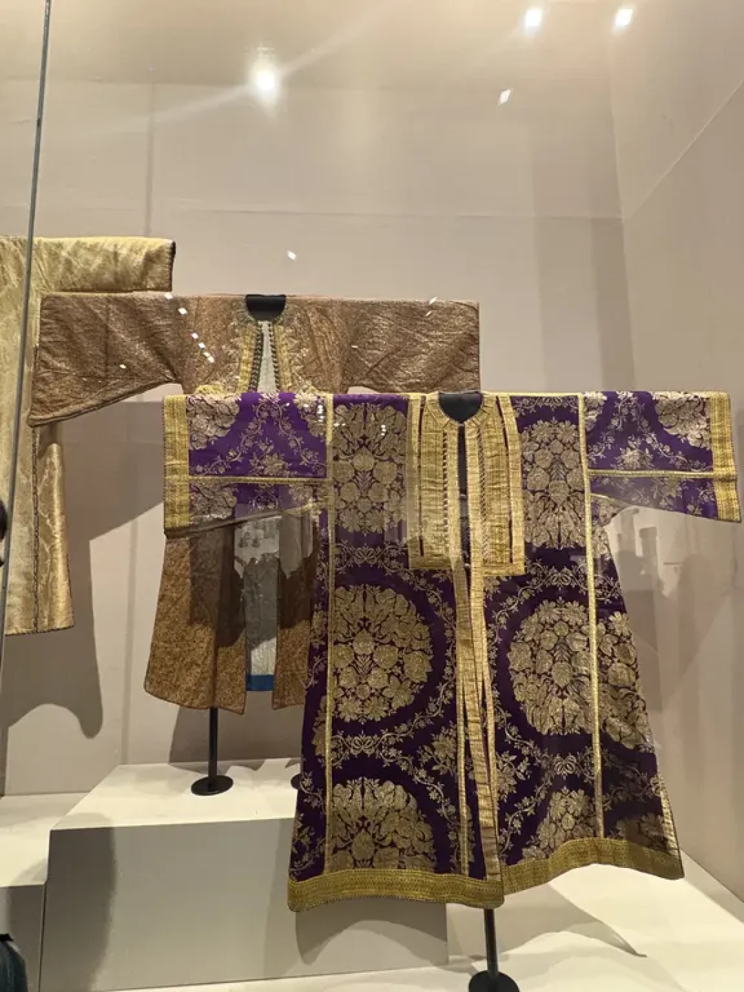 成都必看❗️首站金线展✨200+件黄金华服