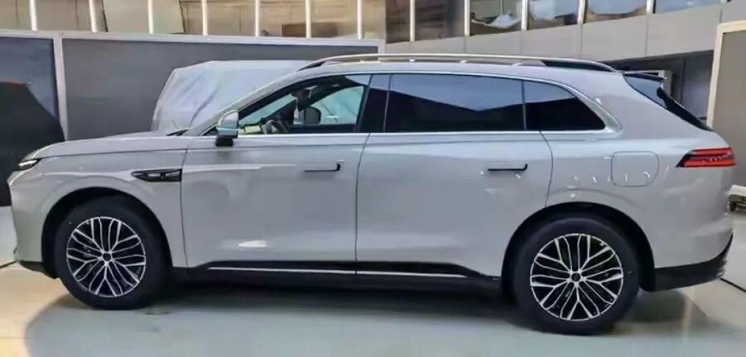 奇瑞全新中大型SUV,配激光雷达,理想同款内饰,纯电和增程动力