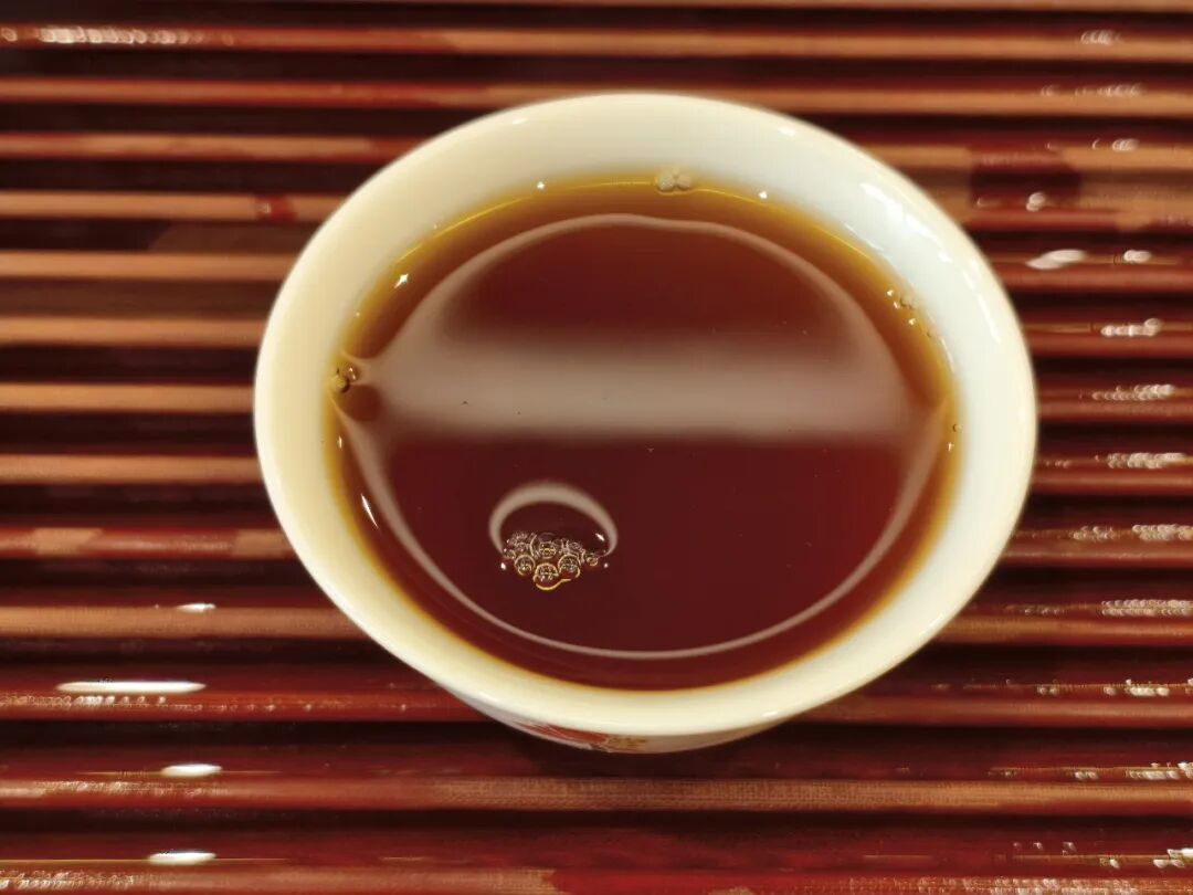 澜沧古茶高端熟茶乌金品饮记录