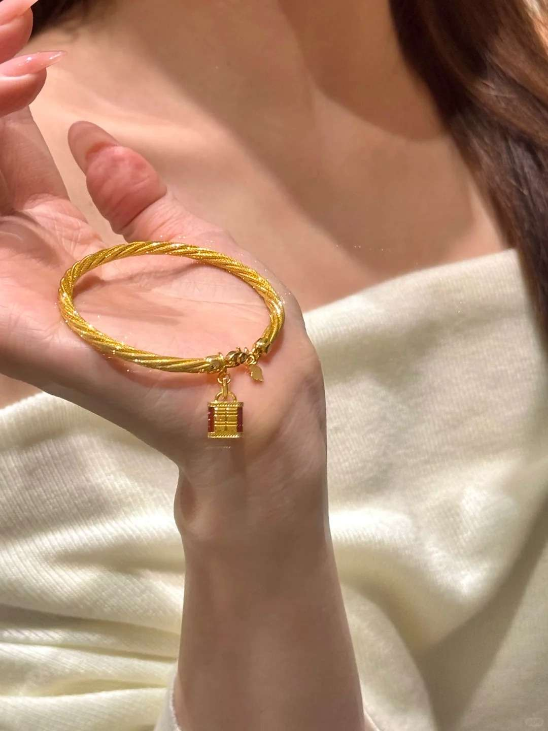 周大福麻花手镯叠戴传喜blingbling