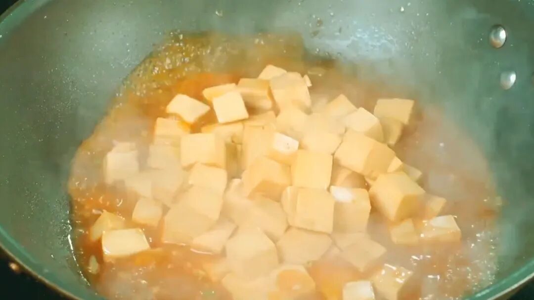 教你红烧家常豆腐,做法简单,家人的最爱!