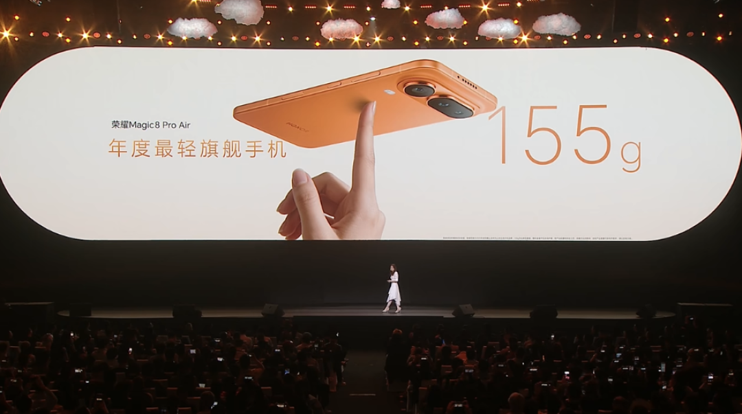 又一个6.3”小屏!刚发布的新机,把iPhone按着打