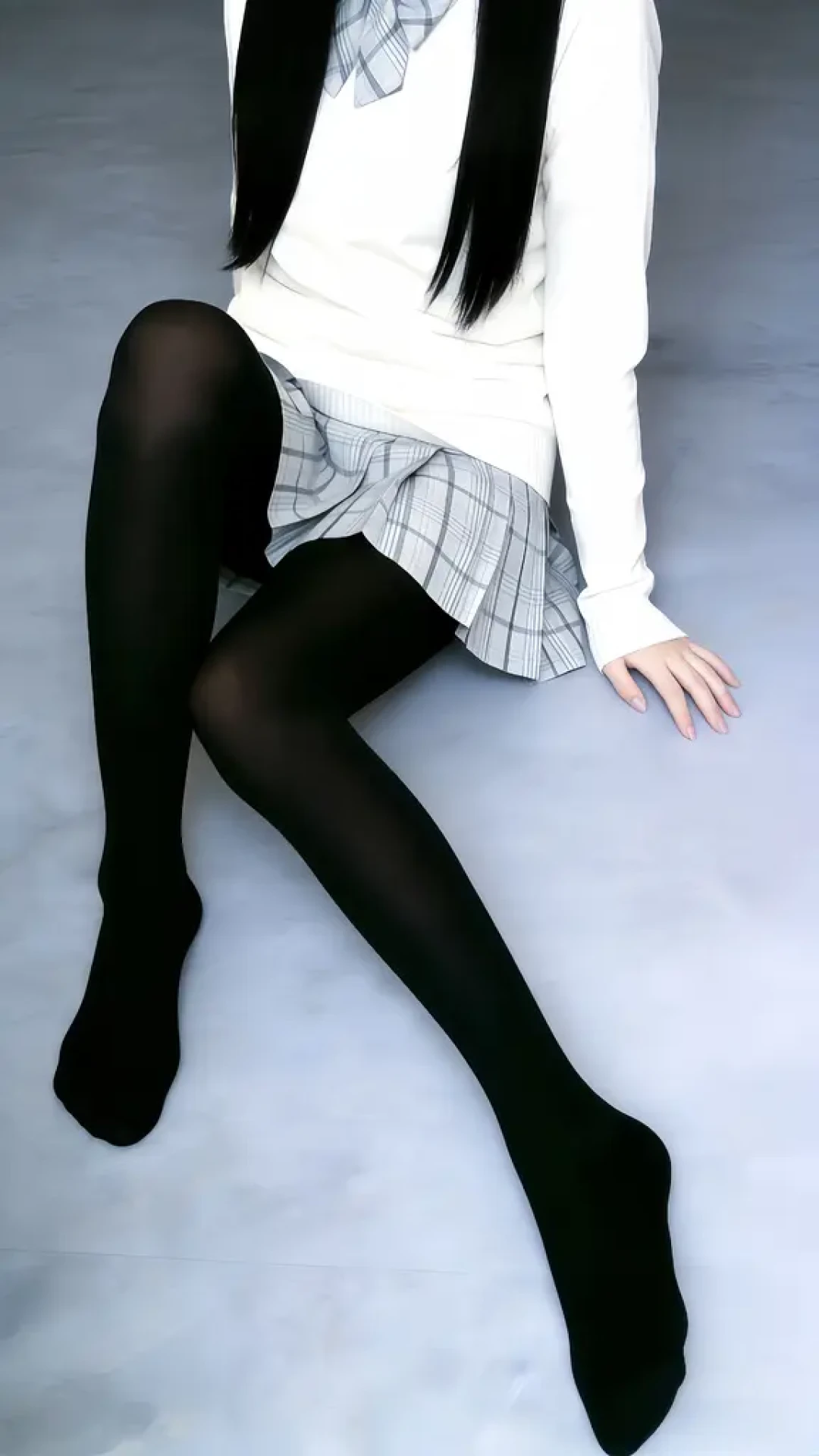 🖤 JK女孩秋冬本命穿搭!黑丝+格裙太绝了