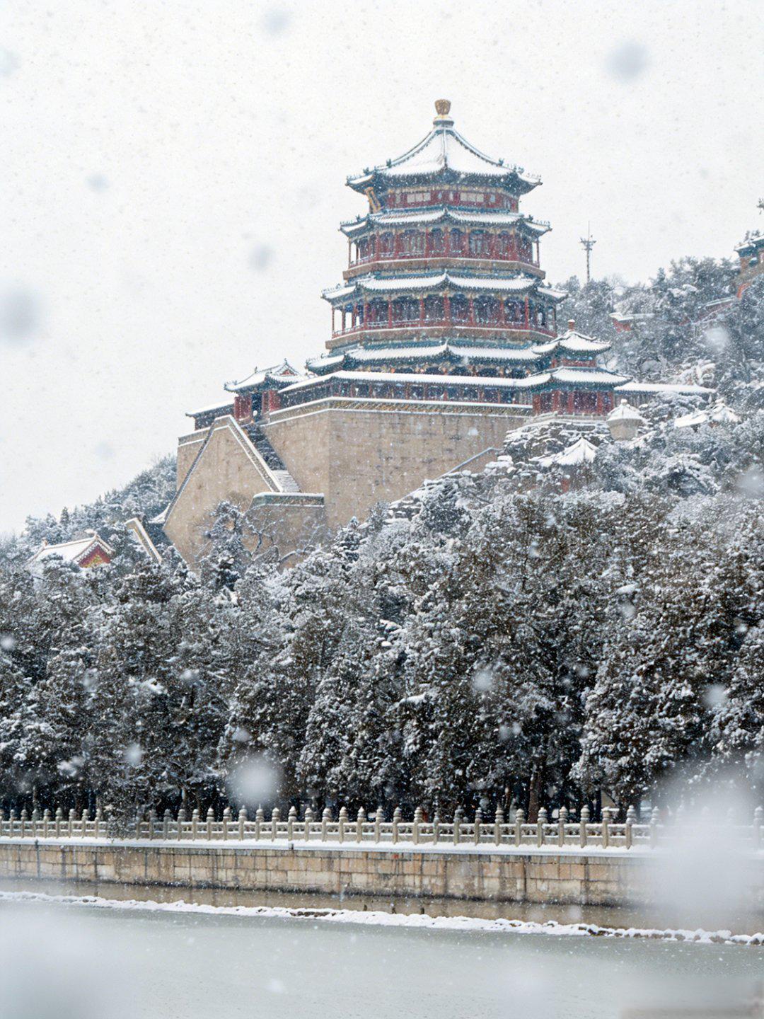 雪落颐和园，皇家园林变身水墨画卷，附最佳赏雪攻略