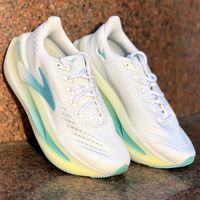 布鲁克斯甘油Max2是“大体重神器”还是“小体重噩梦”？1590元值不值？