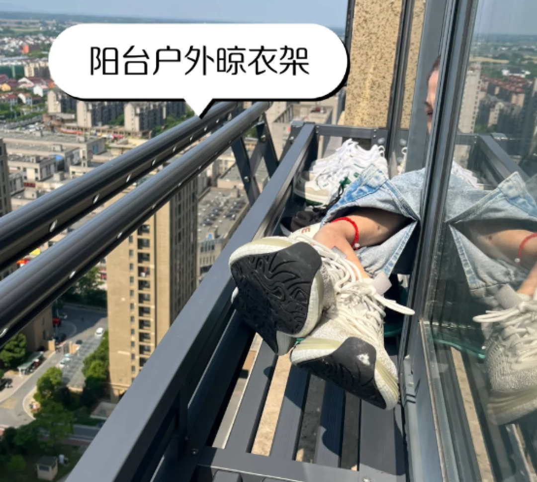 换第2套房,阳台才不要“晾衣杆”!学学广东人这么装,真高明