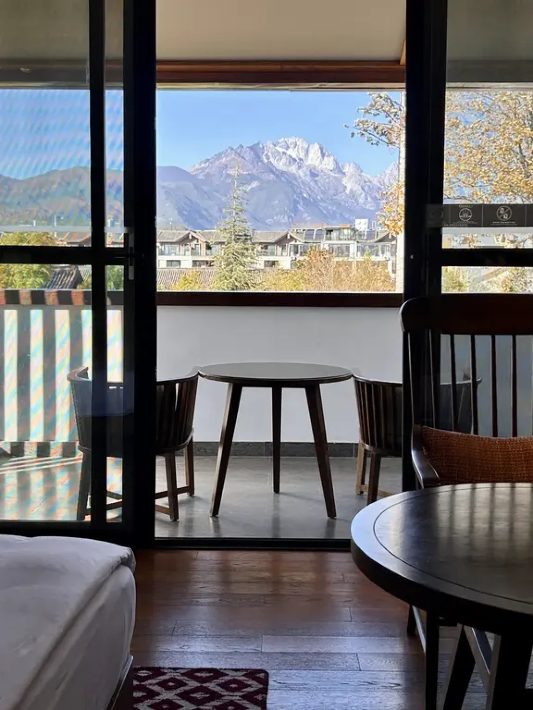 🏔️ 躺在丽江凯悦臻选雪山房 一览日照金山
