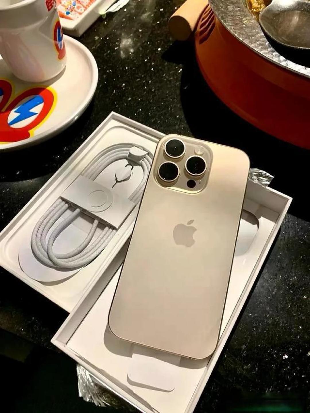 上手Mate 80满月,告别iPhone 16 Pro,聊聊真实感受!