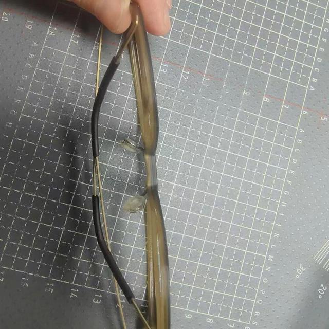 Lindberg 牛角镜架。