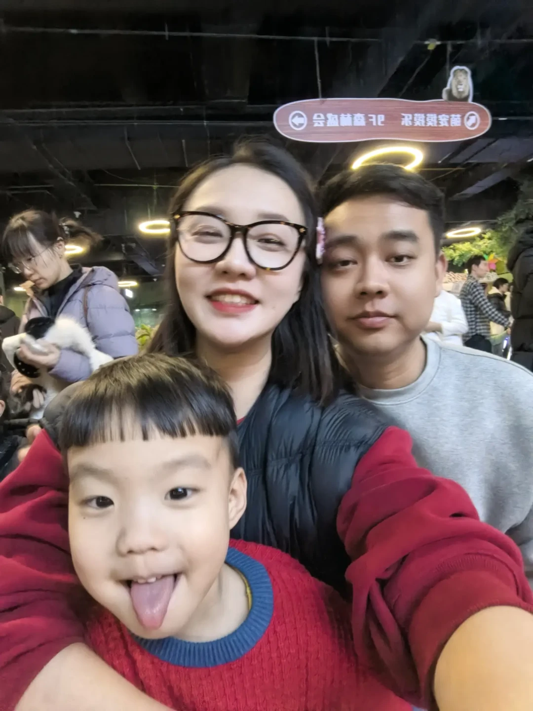 沈阳冬日遛娃别冻着!室内动物乐园太香