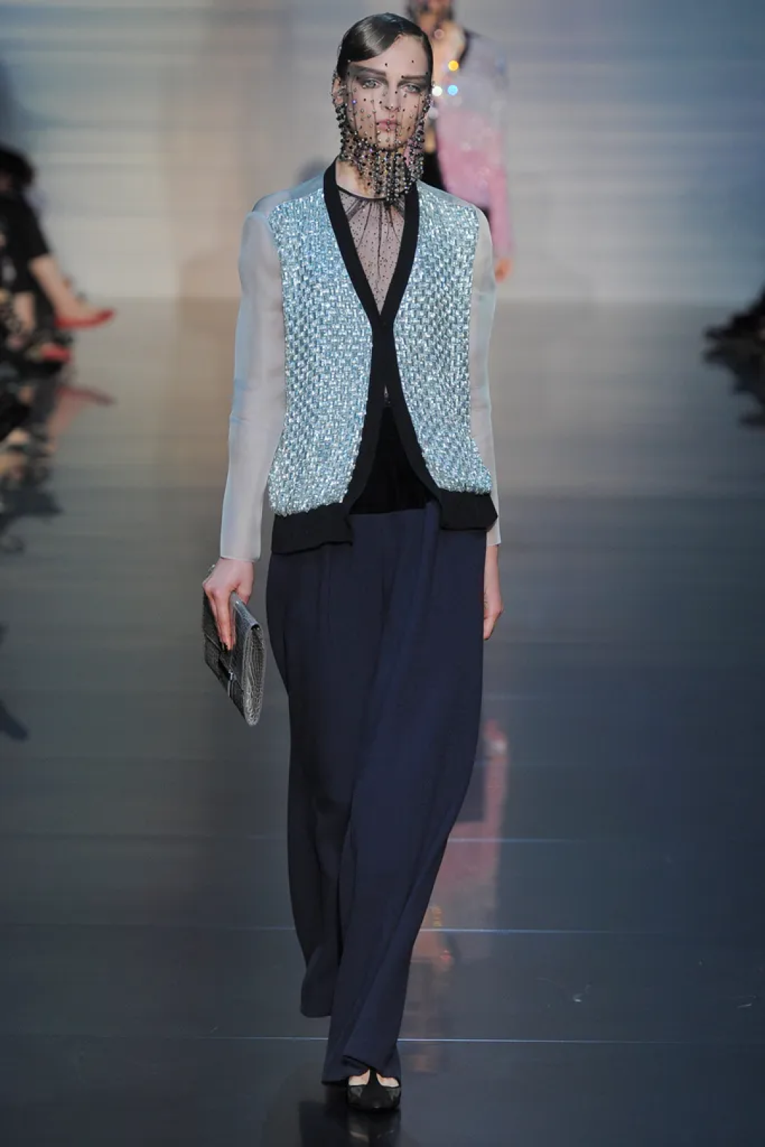 品牌档案 | 从清晨到午夜的秩序与神秘 Armani Privé 2012 秋冬高定系列