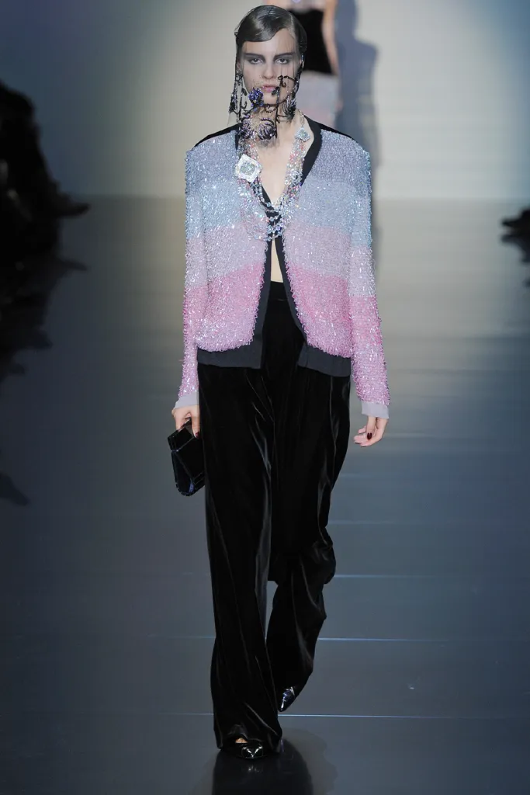 品牌档案 | 从清晨到午夜的秩序与神秘 Armani Privé 2012 秋冬高定系列